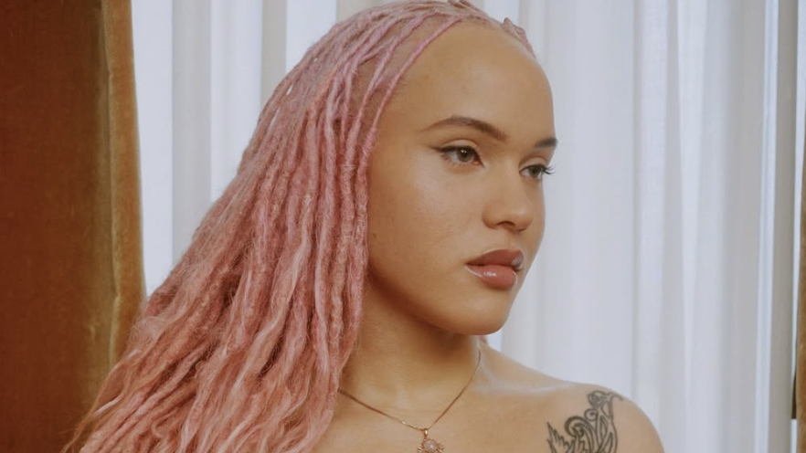 Airyn De Niro, daughter of Robert De Niro and Toukie Smith, comes out as a trans woman in a powerful new 'Them' cover story, reflecting on identity, Black trans representation, and her journey toward self-acceptance.